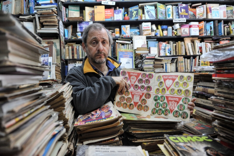  Un profesor de Historia y coleccionista explica la fiebre argentina por las figuritas de Qatar 2022