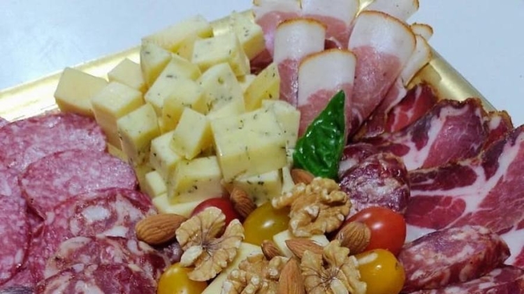 Los famosos chacinados artesanales de la carnicería Sirera de Capitán Sarmiento