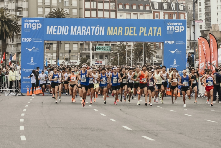  Más de 10 mil personas fueron parte de la Medio Maratón 2022