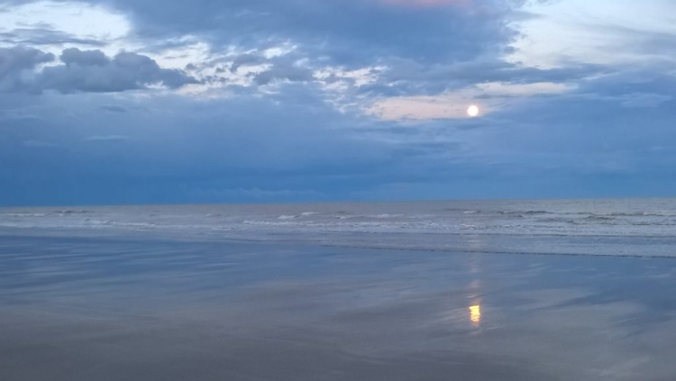  Tiene 4 habitantes y cuenta con la playa más tranquila de la Provincia