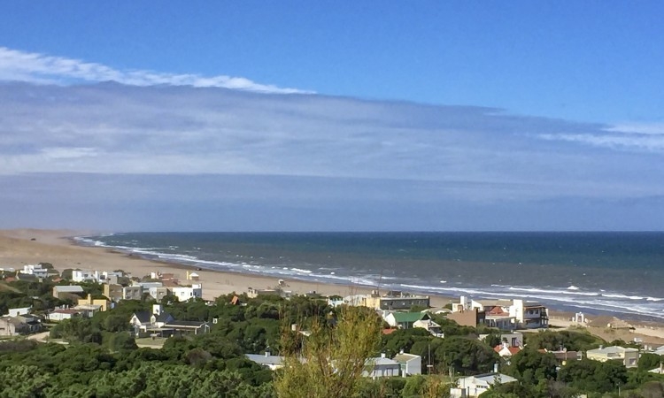 El precioso pueblo con playas vírgenes para desenchufarse de todo