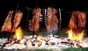 La Fiesta del Costillar se vivió a pleno en Vivoratá con tres noches a pura celebración