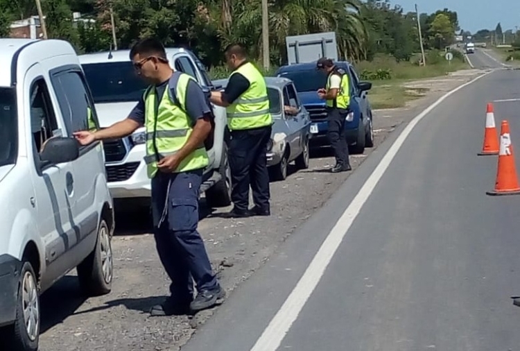 Ya se puede circular sin la tarjeta azul en calles, avenidas, autopistas y rutas