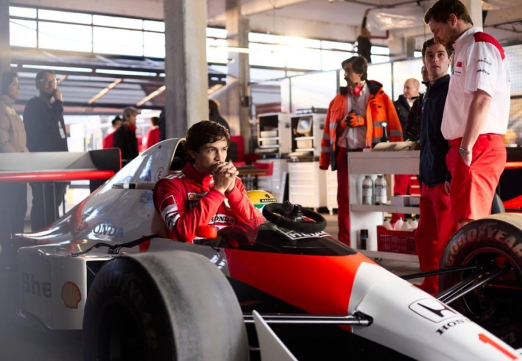 Los autos originales de la serie “Senna” de Netflix en el Autódromo Miguel Ángel Atauri
