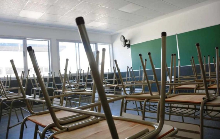 Para docente en las escuelas de la Provincia y el país